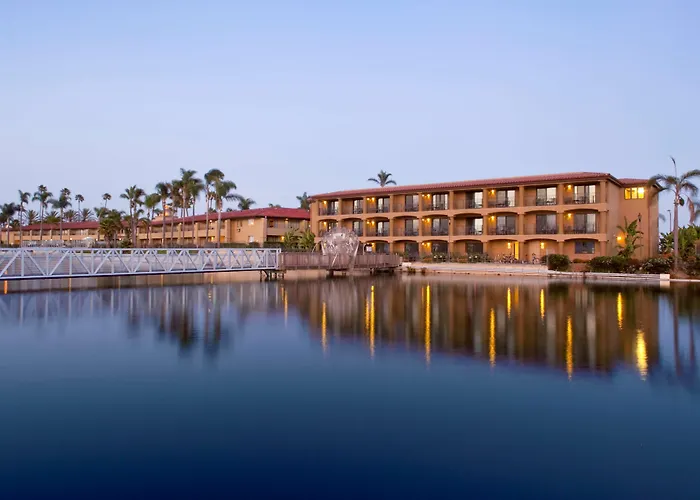 Best Western PLUS Island Palms Hotel&Marina